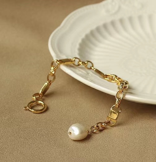 PEARL BRACELET