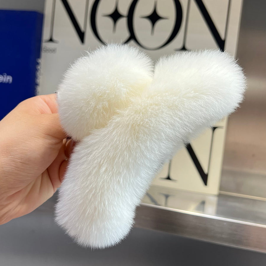 Furry Claw Clip